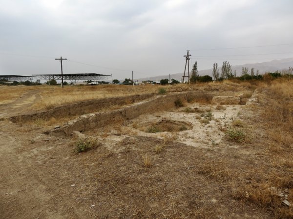 Реконструкция древнего города таджиков Саразма приостановлена. Денег нет