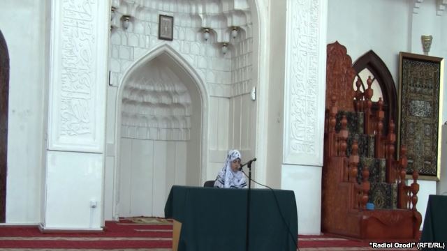 В Душанбе стартовал национальный конкурс чтецов Корана
