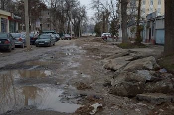Ремонт дорог в Душанбе: Жители жалуются что их никто не информирует о начале работ