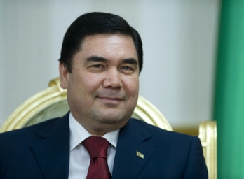 Президент Туркменистана прибыл в Душанбе