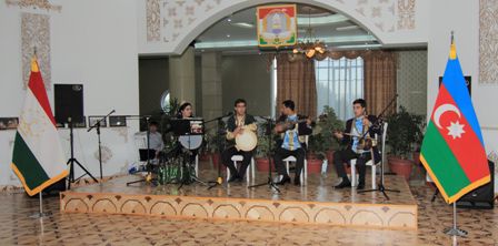 В Таджикистан  вновь приехали исполнители мугама