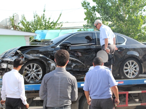 Резонансная авария в Душанбе: $10 тыс сумма незначительная? В российском представительстве так не считают