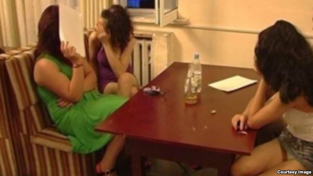 «Опытные проститутки» доставляли молодых девушек Кубодиёна в Дубай