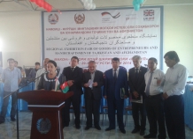 В Курган-Тюбе проходит выставка-ярмарка продукции таджикских и афганских производителей
