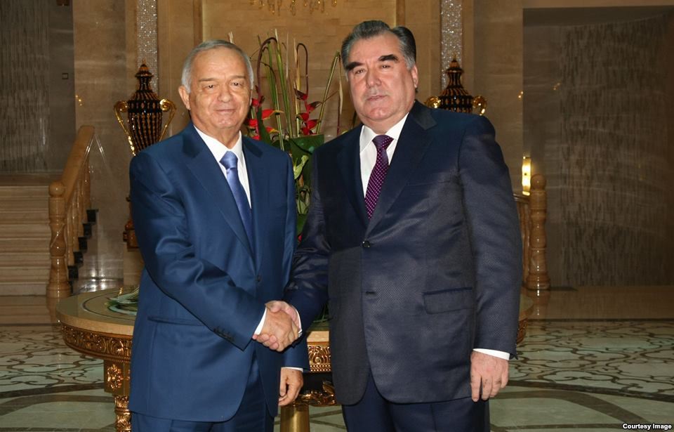 Э. Рахмон и И. Каримов обсудили вопросы расширения двухстороннего сотрудничества