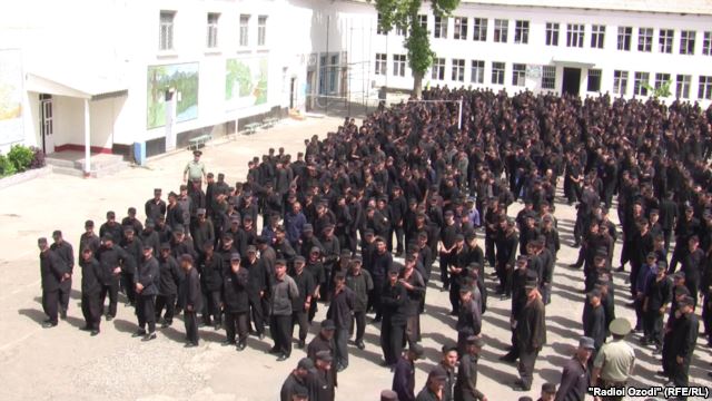 В таджикских тюрьмах скончалось 45 человек