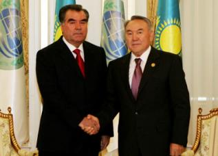 Рахмон пригласил Назарбаева в Таджикистан