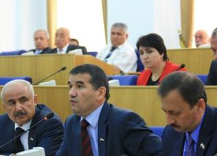 В судебные органы Таджикистана будут принимать только владеющих госязыком