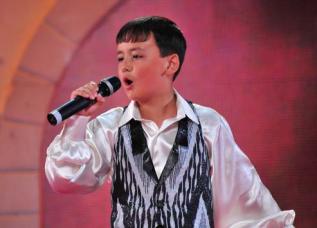 Юный певец из Таджикистана стал победителем международного конкурса в Турции