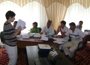 В Душанбе обсуждаются вопросы профессионального управления жильем в условиях рынка