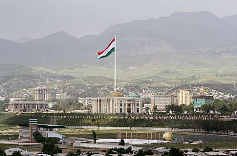 В Душанбе состоялась церемония официального открытия самого высокого флагштока в мире