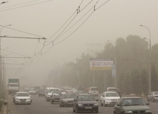 Душанбе накрыла пыльная буря