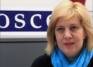 Дунья Миятович призывает освободить таджикского журналиста