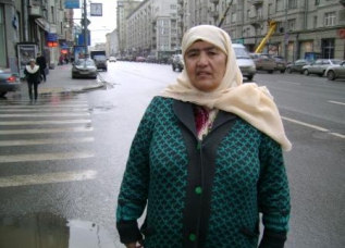 Мать мигрантов Рахимовых: Мои дети стали жертвой произвола милиции