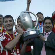 Лучшим футболистом Таджикистана 2011 года признан Хуршед Махмудов