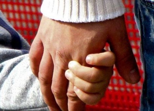 На севере Таджикистана огромная очередь желающих усыновить ребенка