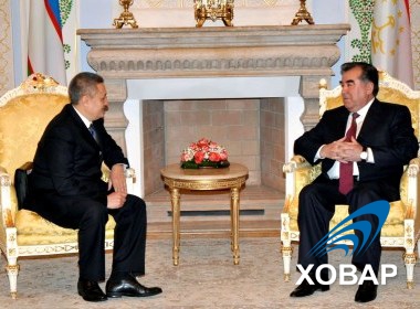 Э. Рахмон и Р. Азимов обсудили вопросы таджикско-узбекского сотрудничества