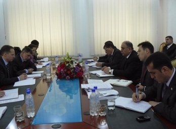 Главы Минфина и миссии МВФ поговорили о внешнем долге Таджикистана