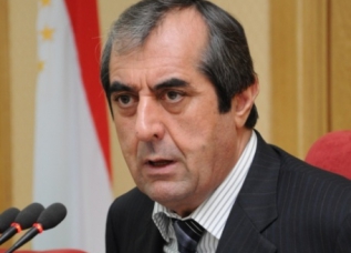 Мэр Душанбе поручил привести в порядок улицы столицы к Наврузу