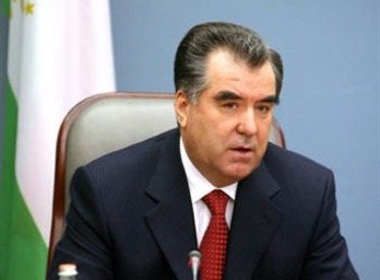 Э. Рахмон: «Мы просим наших соседей понять ситуацию, в которой находится Таджикистан»