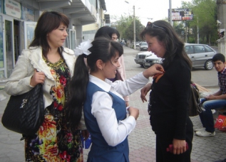 На севере Таджикистана стартовала акция в честь Дня Победы