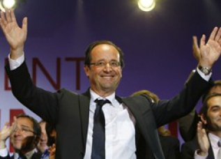 Э. Рахмон поздравил нового президента Франции с победой на выборах
