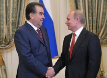 Путин и Рахмон заверили друг друга в уважении интересов своих стран