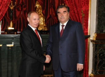 Рахмон и Путин обсудили судьбу Российской военной базы в Таджикистане