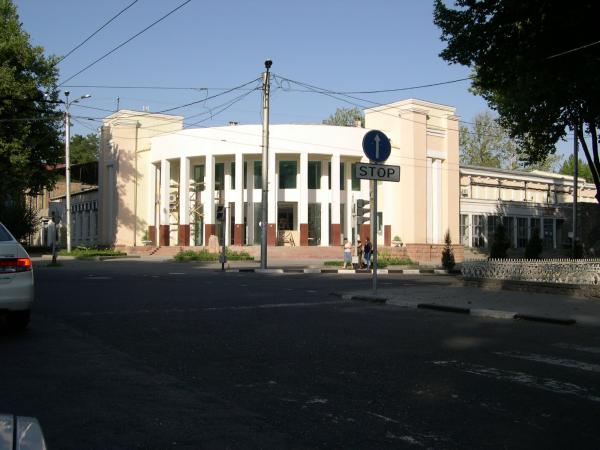 В Душанбе в ДТП погибла сотрудница таджикского парламента