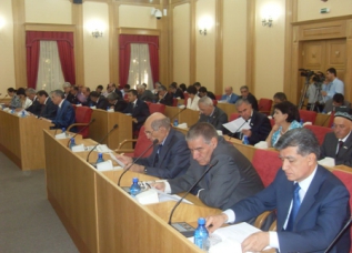 От занимаемых должностей будет освобождено руководство Высшего экономического суда Таджикистана
