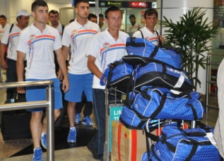 Молодежная сборная Таджикистана по футболу отбыла в Малайзию