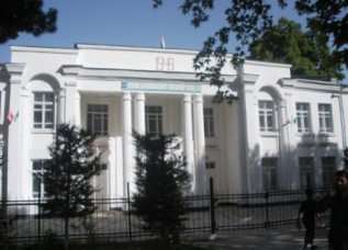 В Кулябе переименовали школу имени Валерия Чкалова
