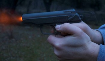 Возле душанбинской «оперки» ошиваются хулиганы с пистолетами
