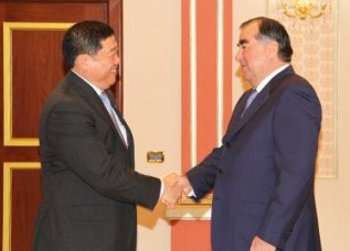 АБР в течение трех лет предоставит Таджикистану $200 млн.