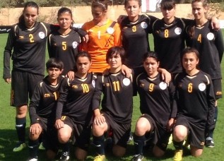 Иранские футболистки разгромили команду Таджикистана