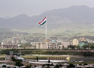 Душанбе с размахом отметит День национального флага Таджикистана