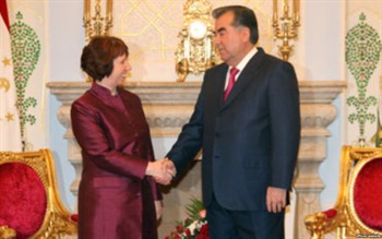 Кетрин Эштон в Душанбе: политические реформы, «Ампаро» и 16 миллионов на сельское хозяйство