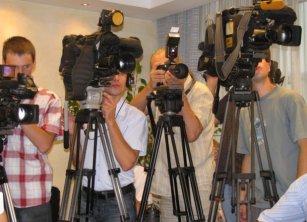 Оргкомитет по проведению чрезвычайного съезда ДПТ дает первую пресс-конференцию