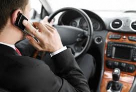 Худжандских водителей наказывают за «мобильный» разговор за рулем