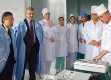 Япония оснастила Республиканский центр сердечнососудистой хирургии Таджикистана новым оборудованием
