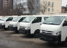 США передали таджикскому ОМОНу семь служебных автомашин