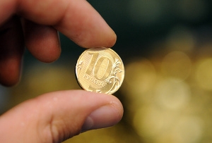 НБТ: средние курсы рубля и евро немного снизились