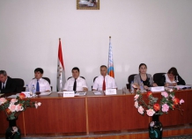 Правящая в Таджикистане НДПТ обсудила вопросы становления плюрализма в обществе