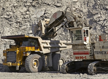 Почему Кыргызстан и Таджикистан по-разному относятся к иностранным горнодобывающим компаниям?