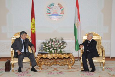 Главы МИД Таджикистана и Кыргызстана провели встречу в Душанбе