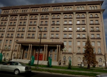 В Душанбе высохла секвойя – символ «вечной независимости»