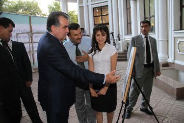 Открытие новой культурной галереи в Душанбе