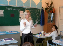 Учительница из Ульяновска готова работать за зарплату таджикских учителей