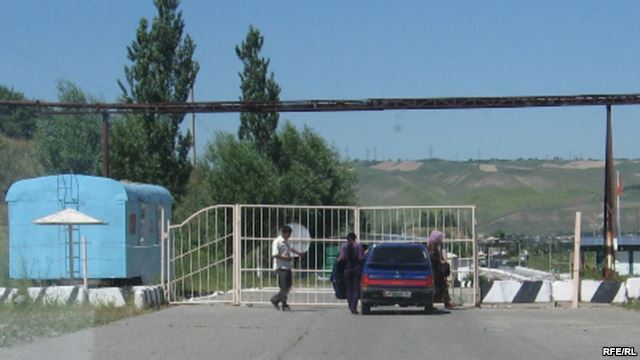 Двенадцатилетний Манучехр Буриев возвращен в Таджикистан