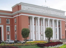 Правительство Таджикистана в очередной раз просит парламент внести коррективы в госбюджет